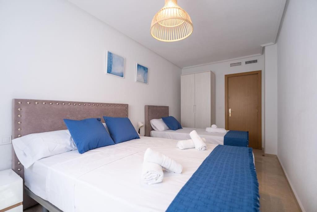 Amplio Apartamento 2 Dormitorios Cerca De La Playa Alicante Esterno foto