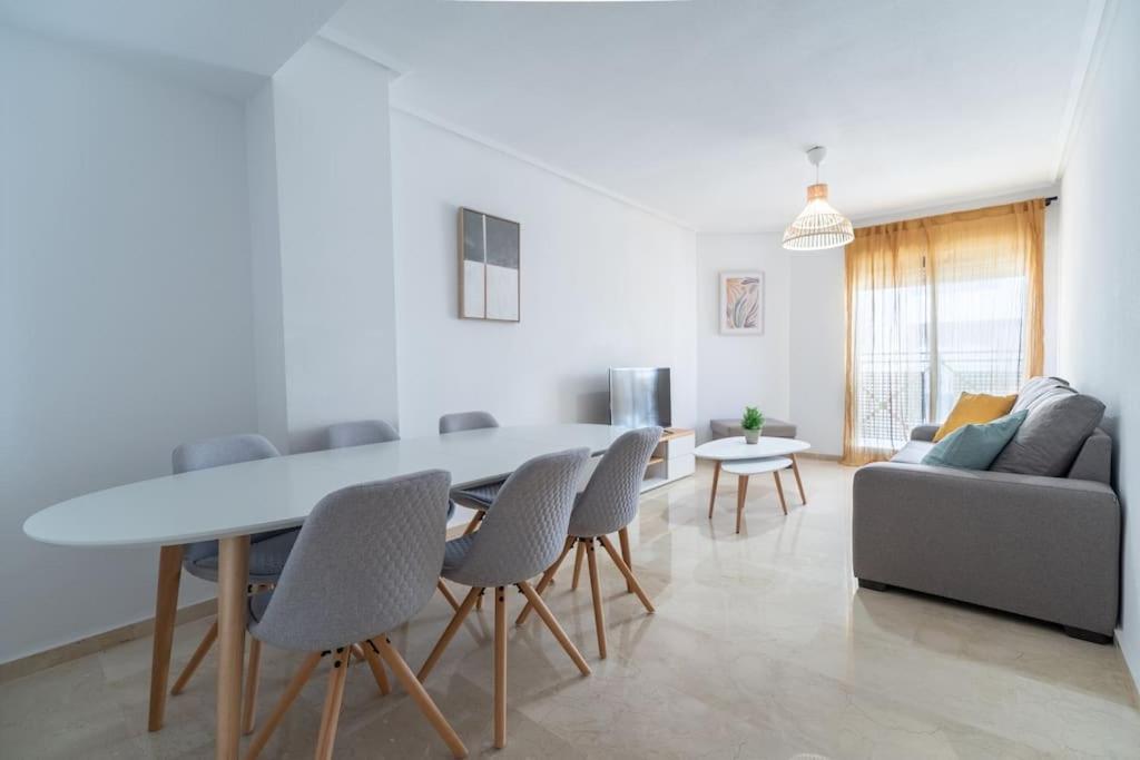 Amplio Apartamento 2 Dormitorios Cerca De La Playa Alicante Esterno foto