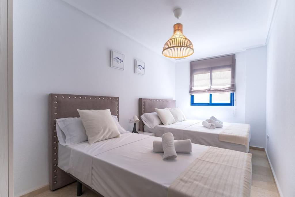 Amplio Apartamento 2 Dormitorios Cerca De La Playa Alicante Esterno foto